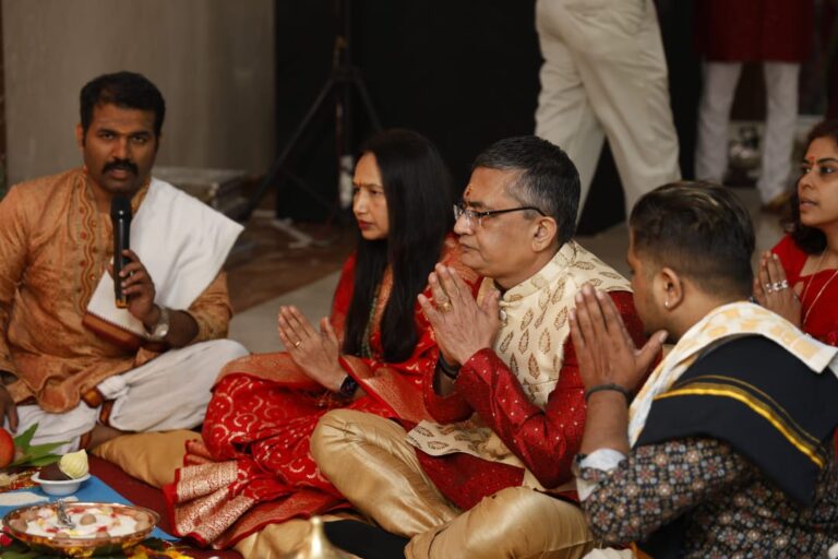 मुहूर्त ट्रेडिंग 2025 पर एनएसई के एमडी आशीषकुमार चौहान का प्रेरक संदेश